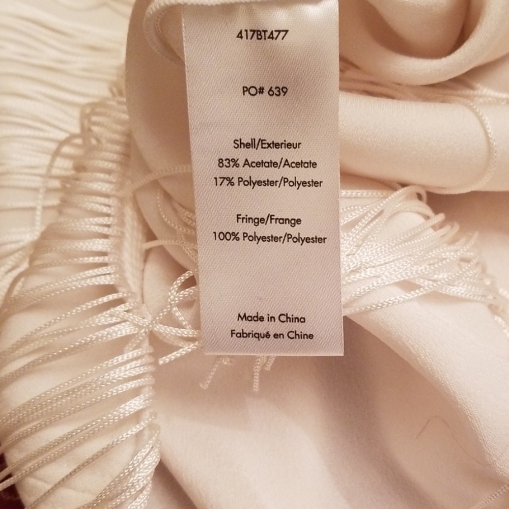 Nwt Elizabeth and James crepe fringe top - Picture 6 of 8